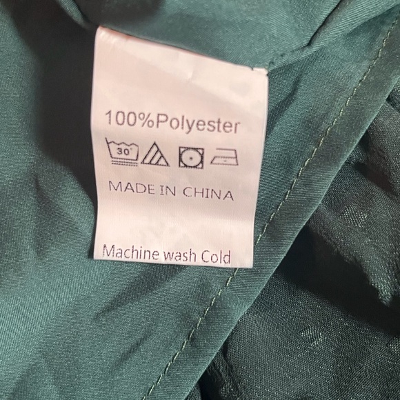 Pretty Garden Green Long Sleeve Tiered Baby doll Style Top Sz Medium - Picture 7 of 8